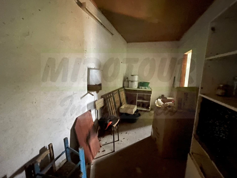 Quinta T3 para Venda em Abela Foto 31