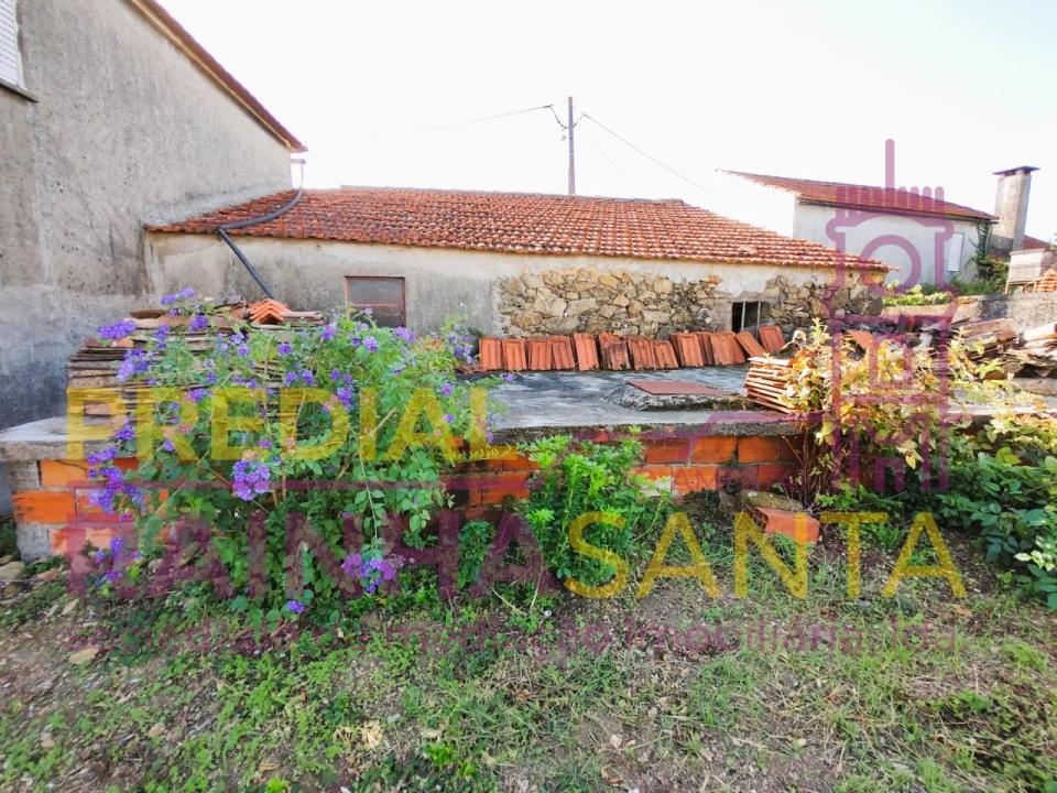 Moradia T3 para Venda em Ceira Foto 5