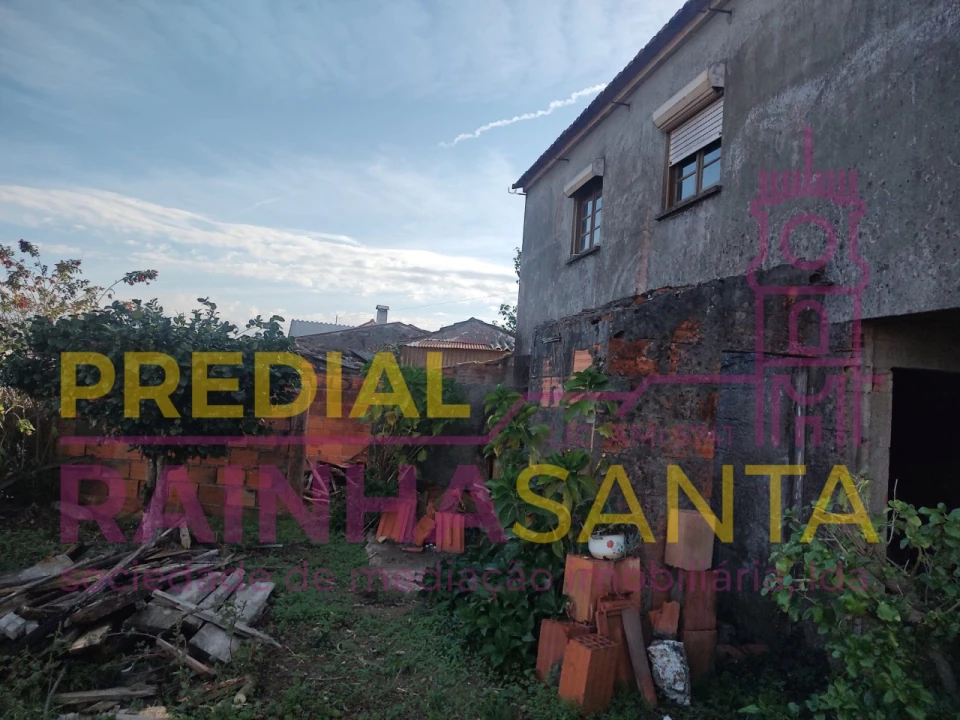 Moradia T3 para Venda em Ceira Foto 17