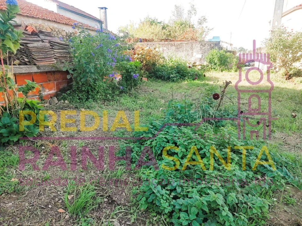 Moradia T3 para Venda em Ceira Foto 21