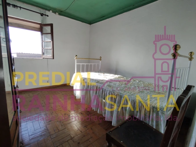 Moradia T3 para Venda em Ceira Foto 10