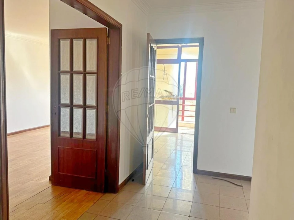 Apartamento T2 para Venda em Mafamude e Vilar do Paraíso Foto 5