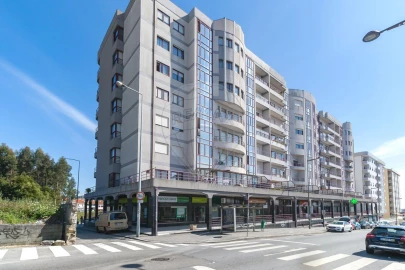 Apartamento T2 para Venda em Mafamude e Vilar do Paraíso