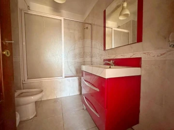 Apartamento T2 para Venda em Mafamude e Vilar do Paraíso