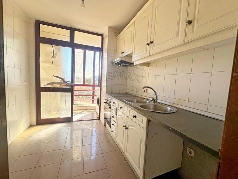 Apartamento T2 para Venda em Mafamude e Vilar do Paraíso Foto 13