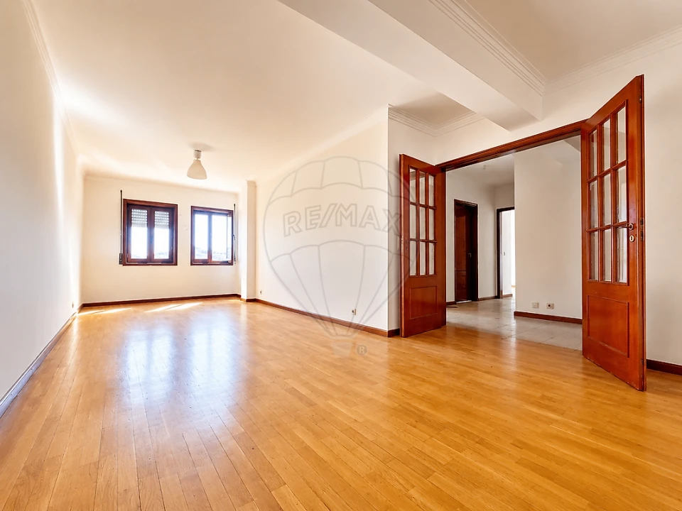 Apartamento T2 para Venda em Mafamude e Vilar do Paraíso Foto 19