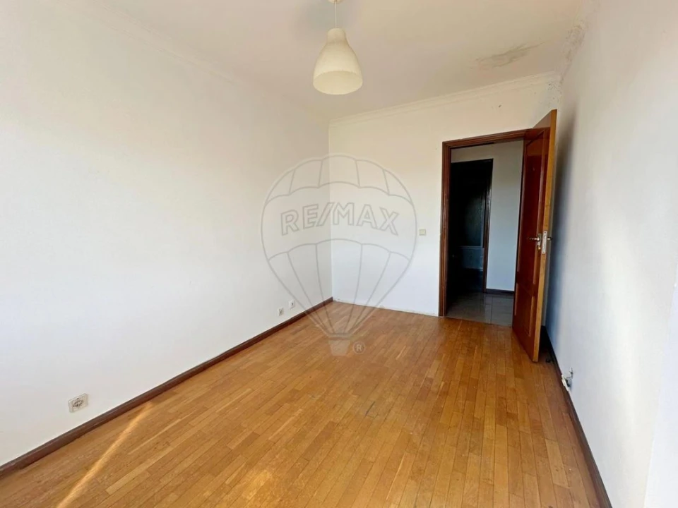 Apartamento T2 para Venda em Mafamude e Vilar do Paraíso Foto 12