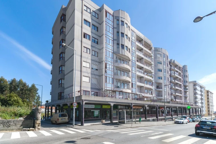 Apartamento T2 para Venda em Mafamude e Vilar do Paraíso Foto 18