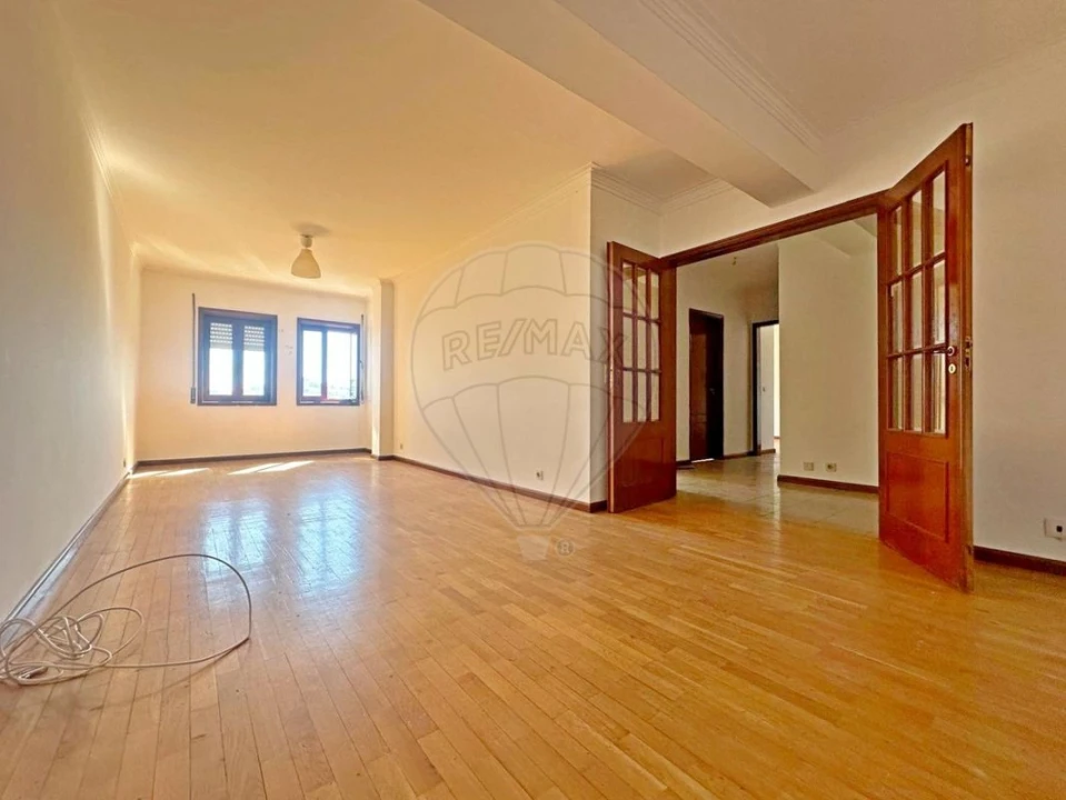 Apartamento T2 para Venda em Mafamude e Vilar do Paraíso Foto 6