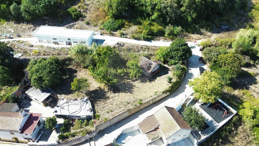 Moradia T1 para Venda em Sobral de Monte Agraço Foto 3