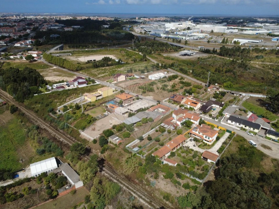 Terreno para Venda em Eixo e Eirol Foto 8
