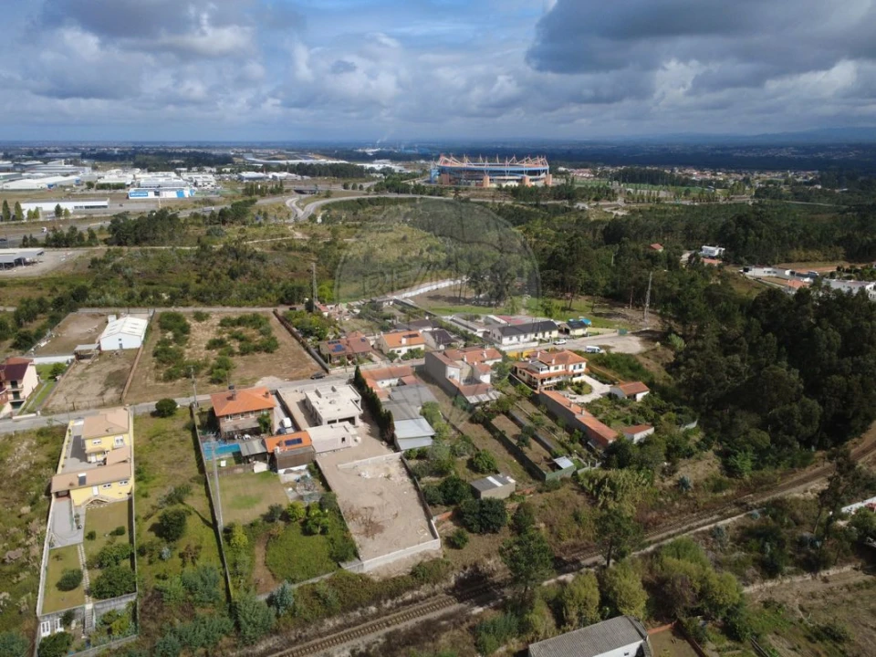 Terreno para Venda em Eixo e Eirol Foto 10