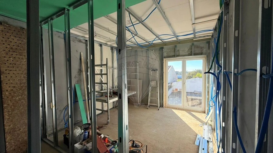 Moradia T3 para Venda em Oiã Foto 4