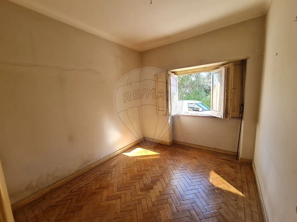 Apartamento T3 para Venda em Póvoa de Santa Iria e Forte da Casa Foto 2