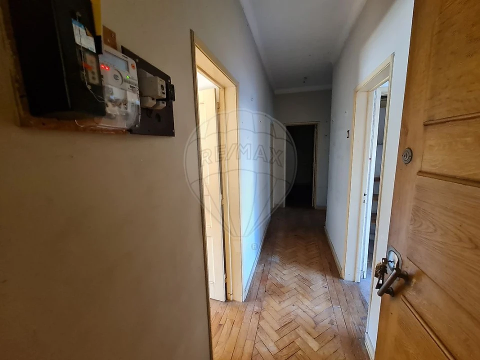 Apartamento T3 para Venda em Póvoa de Santa Iria e Forte da Casa Foto 1