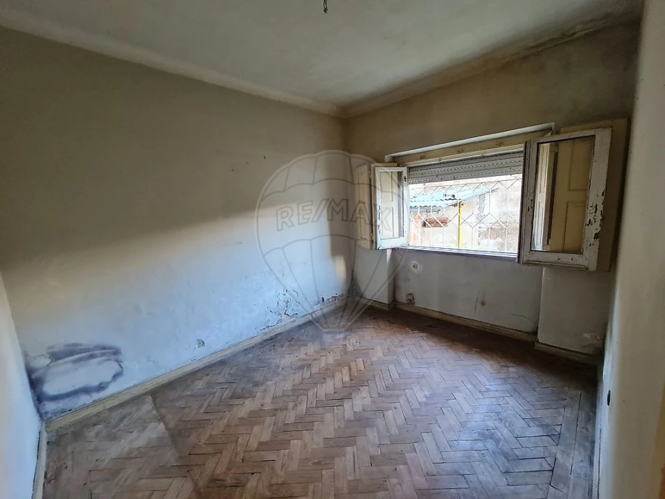 Apartamento T3 para Venda em Póvoa de Santa Iria e Forte da Casa Foto 11