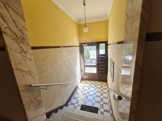 Apartamento T3 para Venda em Póvoa de Santa Iria e Forte da Casa Foto 24