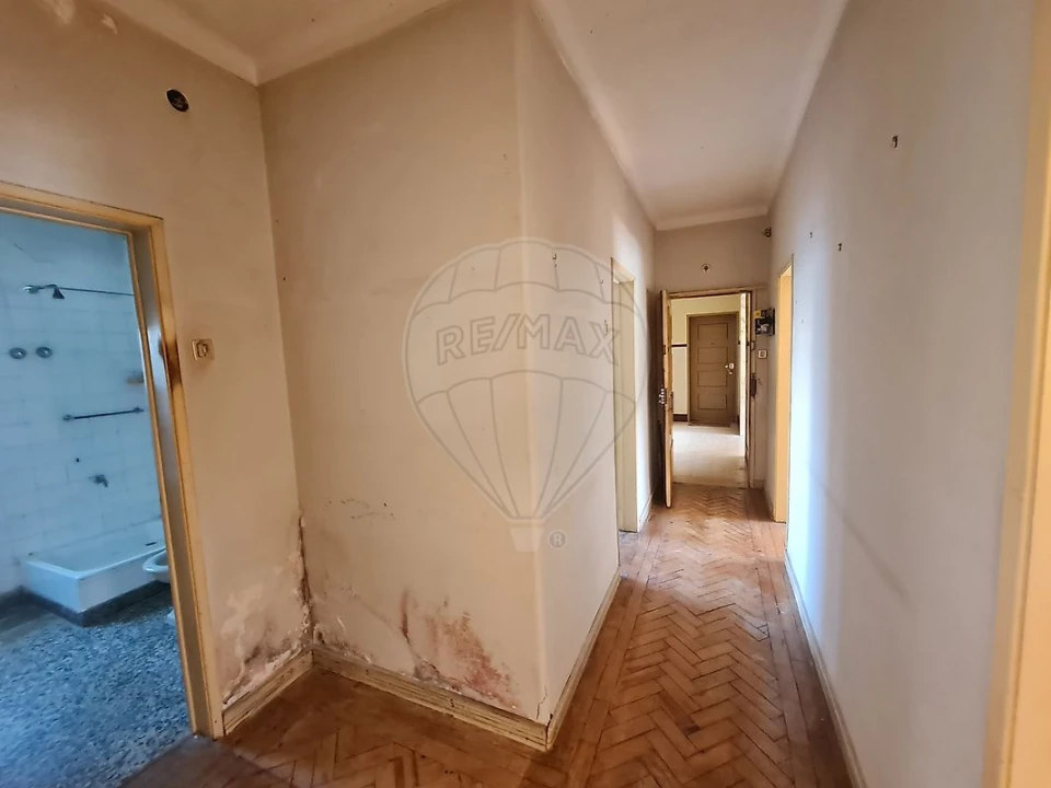 Apartamento T3 para Venda em Póvoa de Santa Iria e Forte da Casa Foto 8