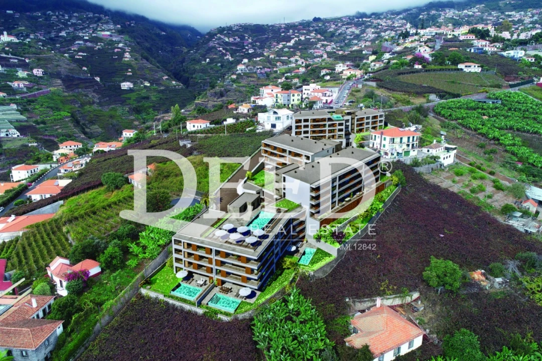 Apartamento T2 para Venda em Estreito de Camara de Lobos Foto 1