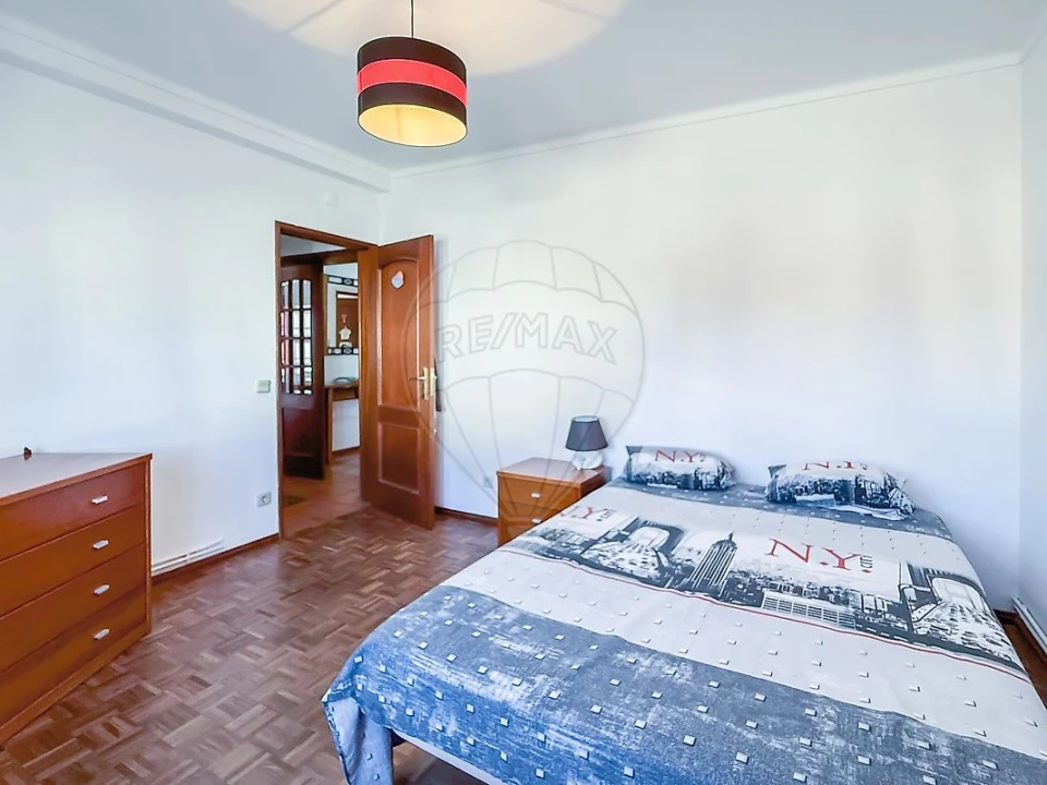 Moradia T5 para Venda em São Pedro Foto 11