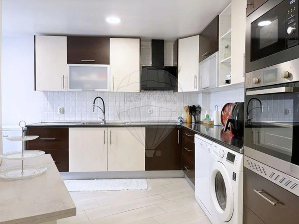 Apartamento T3 para Venda em Corroios Foto 3