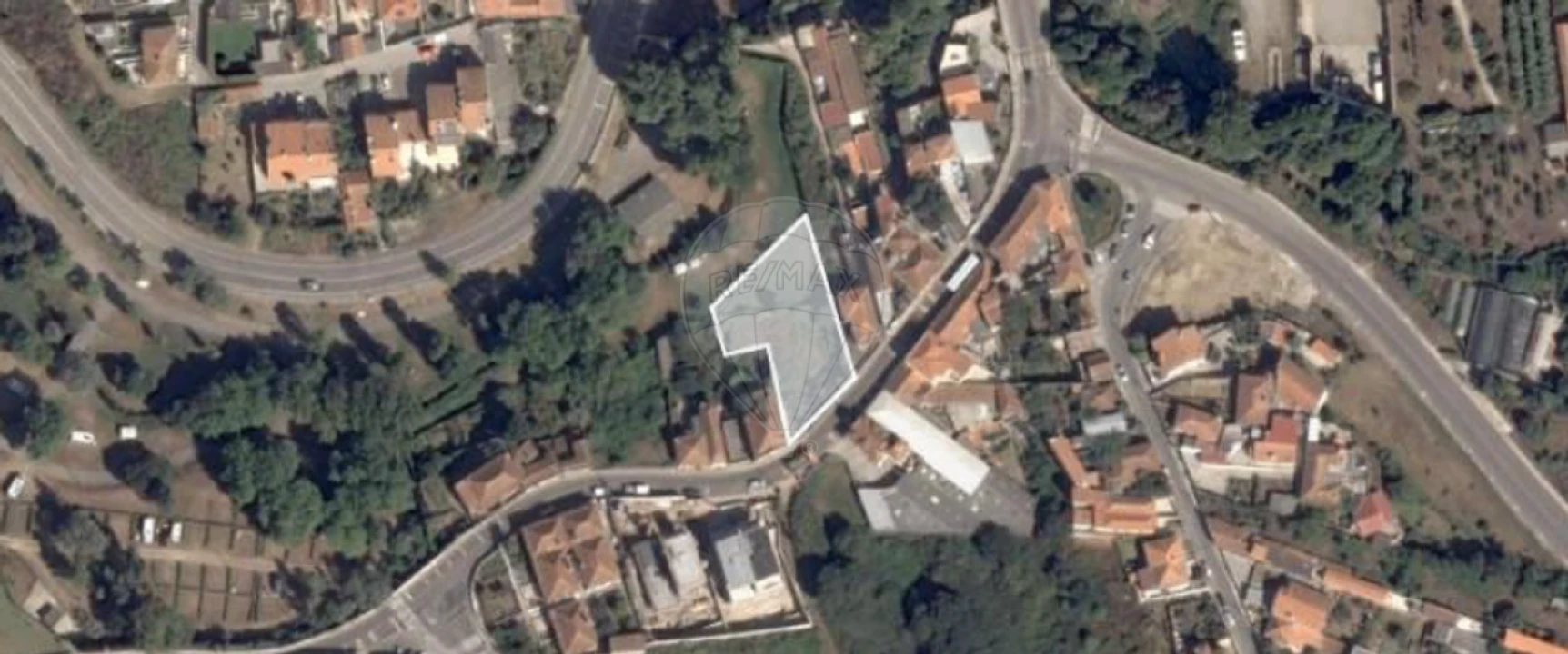 Terreno para Venda em Espinho Foto 1