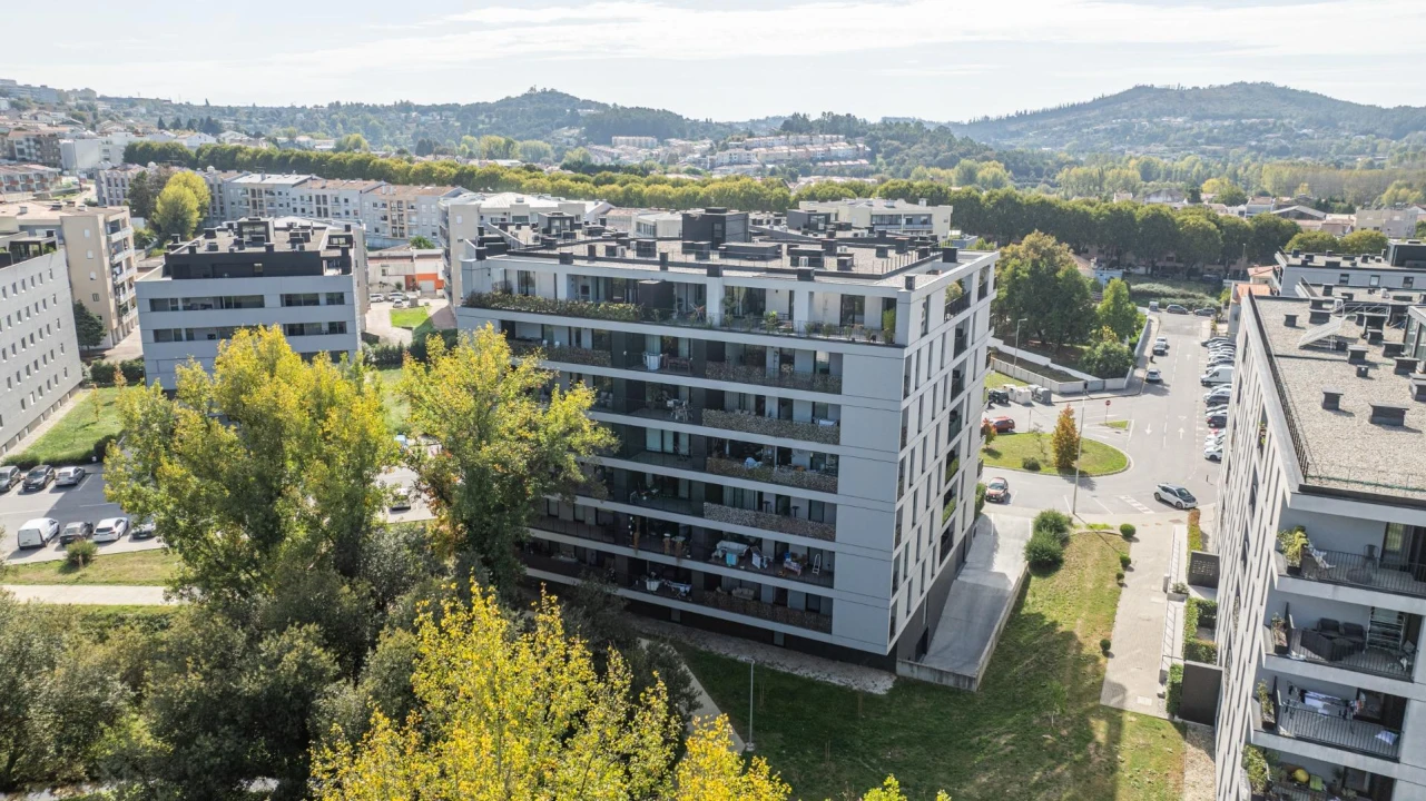 Apartamento T3 para Venda em Braga (Maximinos, Sé e Cividade) Foto 30