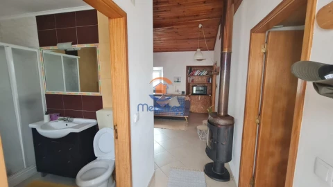 Moradia T2 para Venda em A dos Cunhados e Maceira
