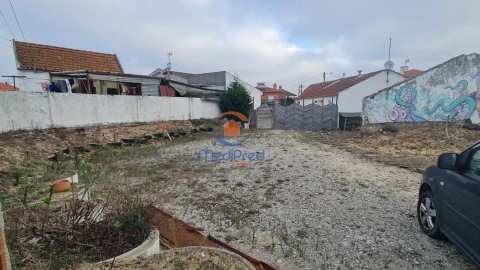 Moradia T2 para Venda em A dos Cunhados e Maceira