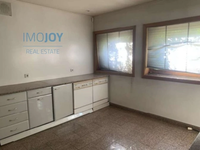 Moradia T5 para Venda em Azurem Foto 11