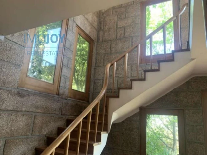 Moradia T5 para Venda em Azurem Foto 13