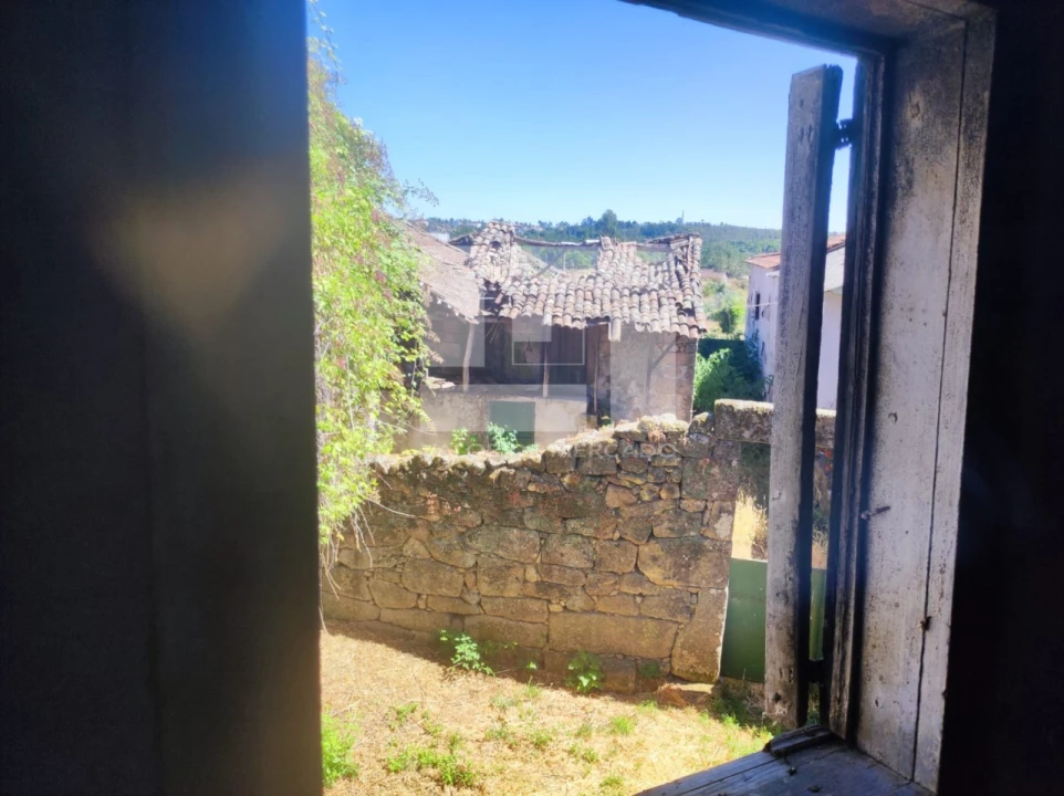 Moradia T3 para Venda em Romãs, Decermilo e Vila Longa Foto 12