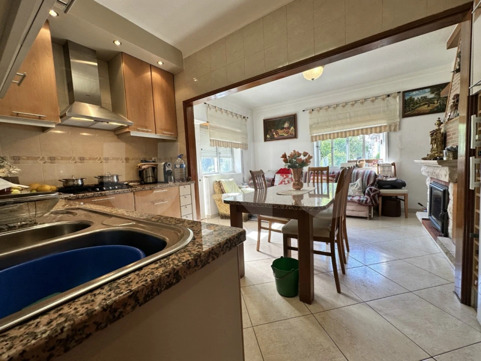 Moradia T3 para Venda em Tortosendo Foto 12