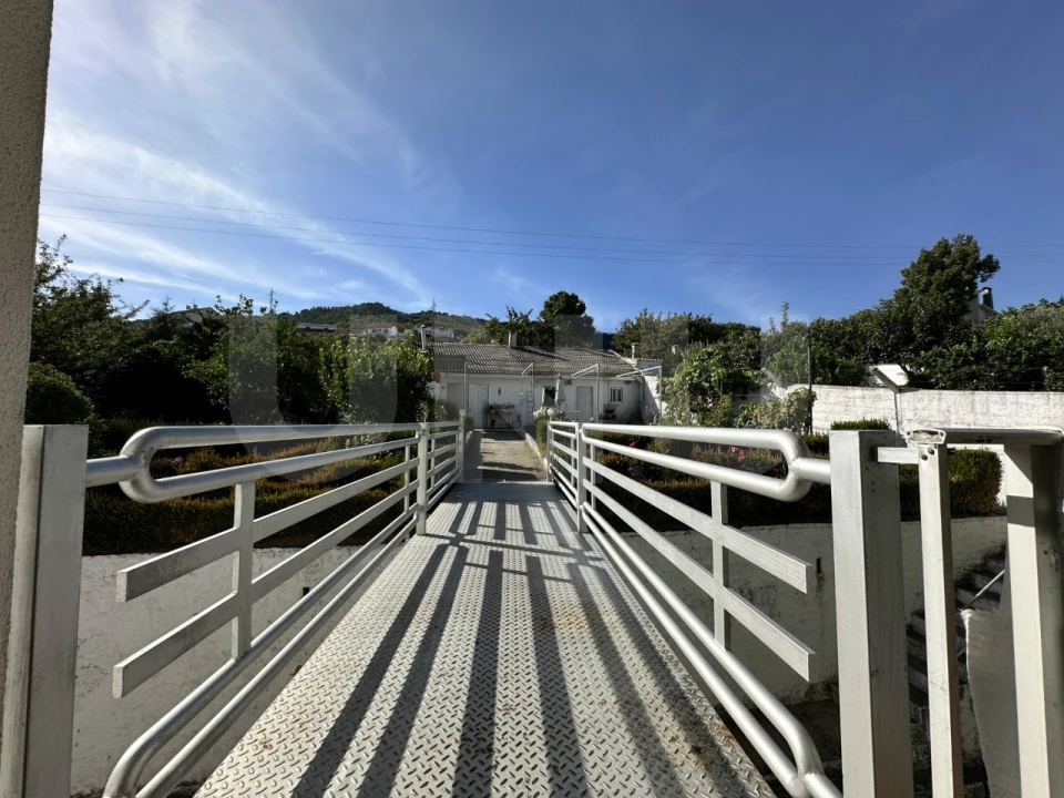 Moradia T3 para Venda em Tortosendo Foto 37