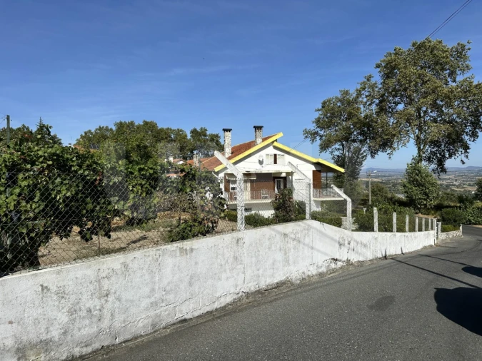 Moradia T3 para Venda em Tortosendo Foto 49