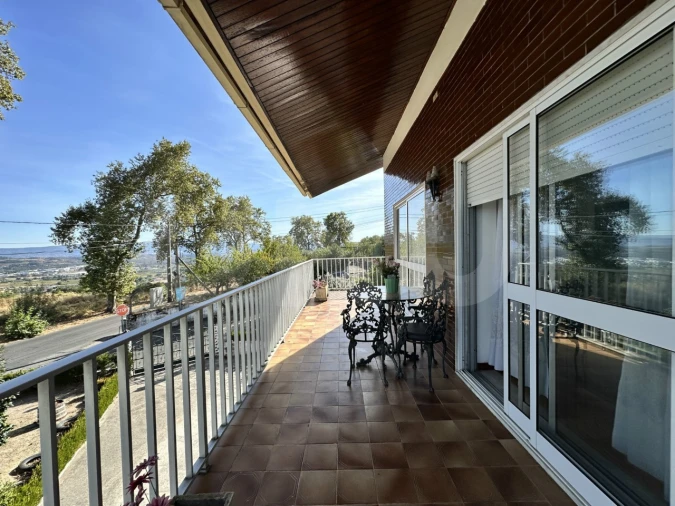 Moradia T3 para Venda em Tortosendo Foto 32