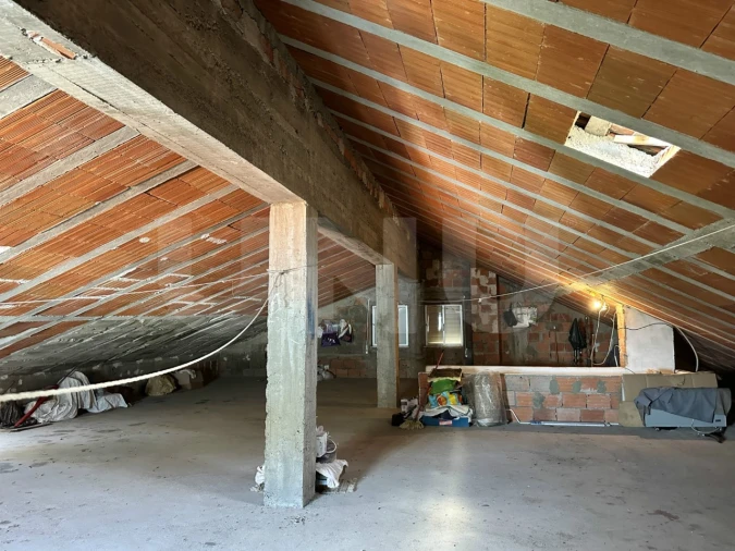 Moradia T3 para Venda em Tortosendo Foto 31