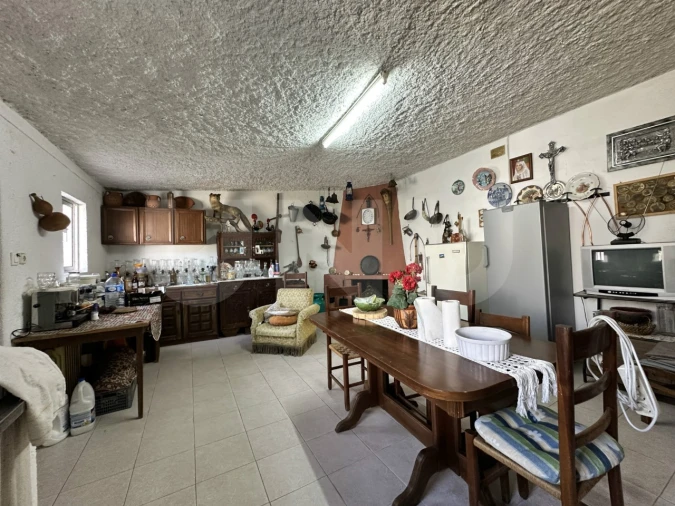 Moradia T3 para Venda em Tortosendo Foto 47