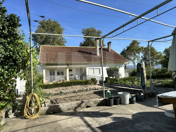 Moradia T3 para Venda em Tortosendo Foto 40