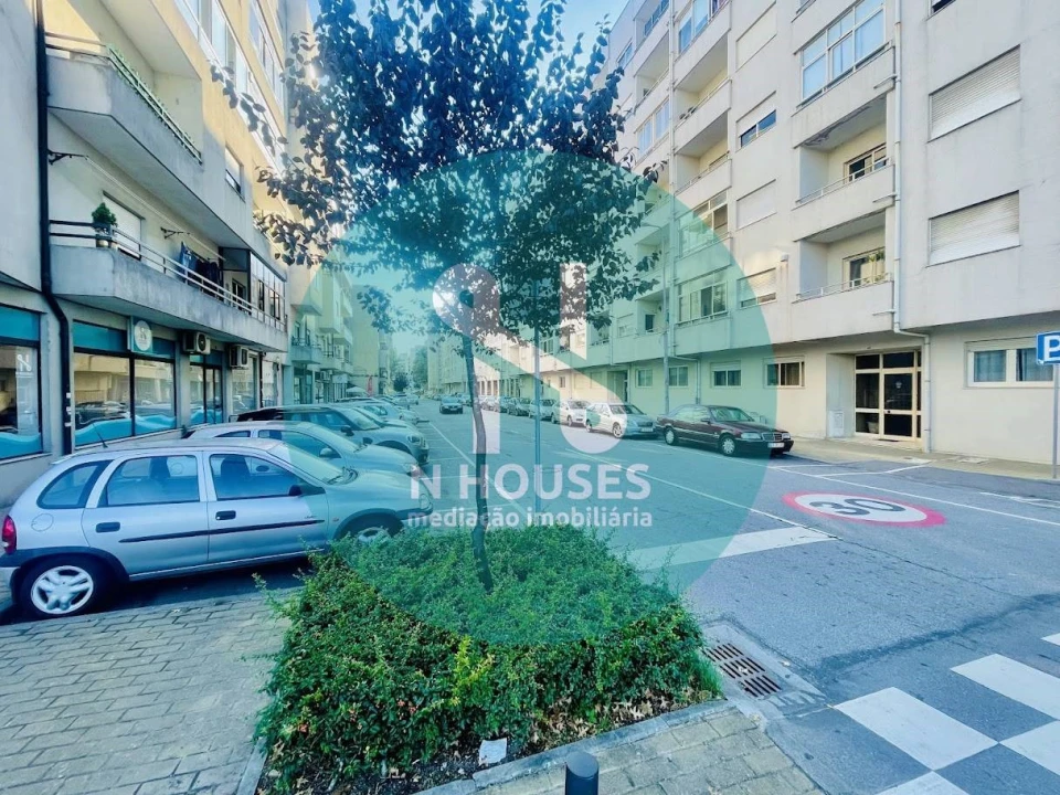 Garagem para Venda em São Vicente (Braga) Foto 2