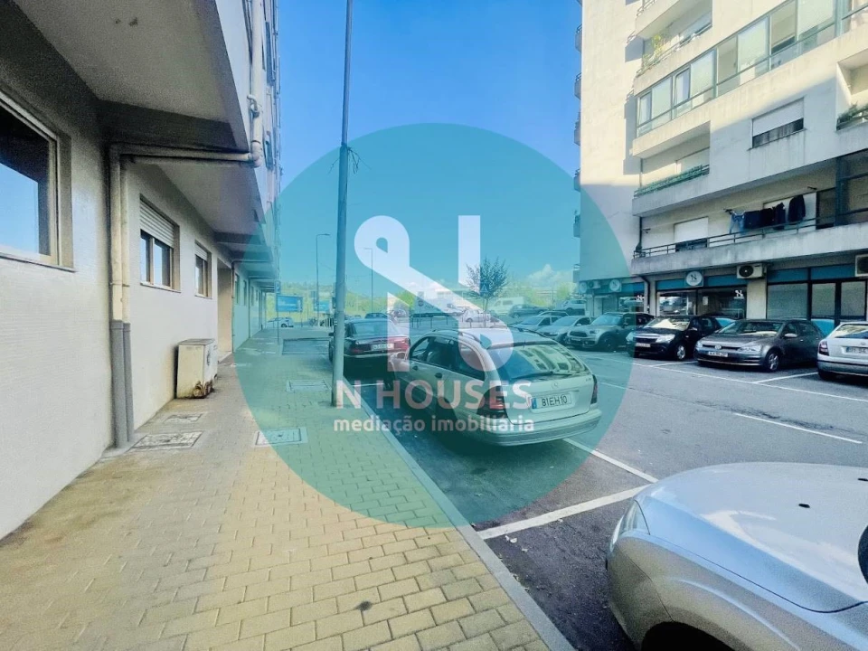 Garagem para Venda em São Vicente (Braga) Foto 12