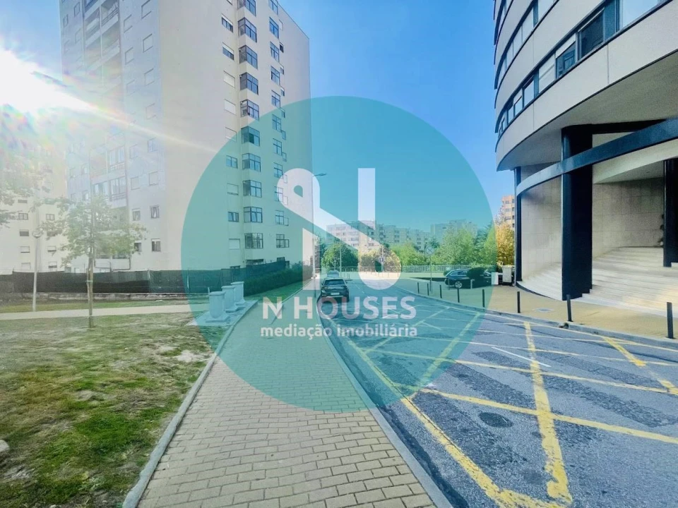 Garagem para Venda em São Vicente (Braga) Foto 16