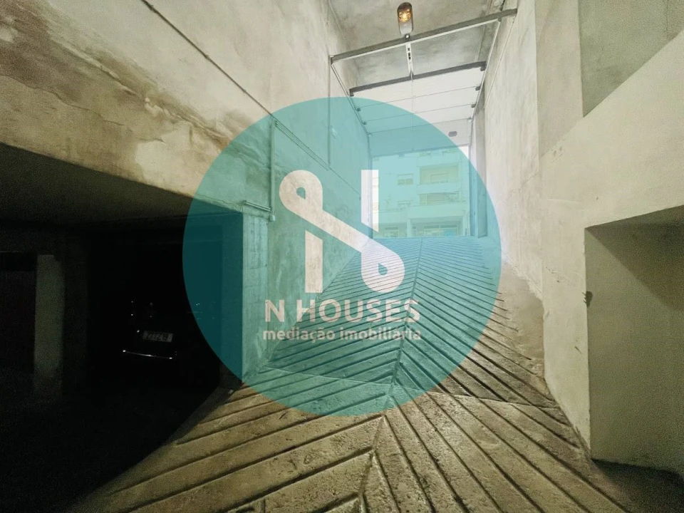 Garagem para Venda em São Vicente (Braga) Foto 30