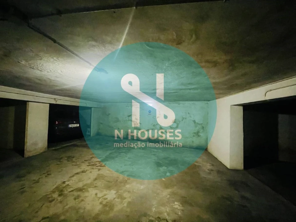 Garagem para Venda em São Vicente (Braga) Foto 32