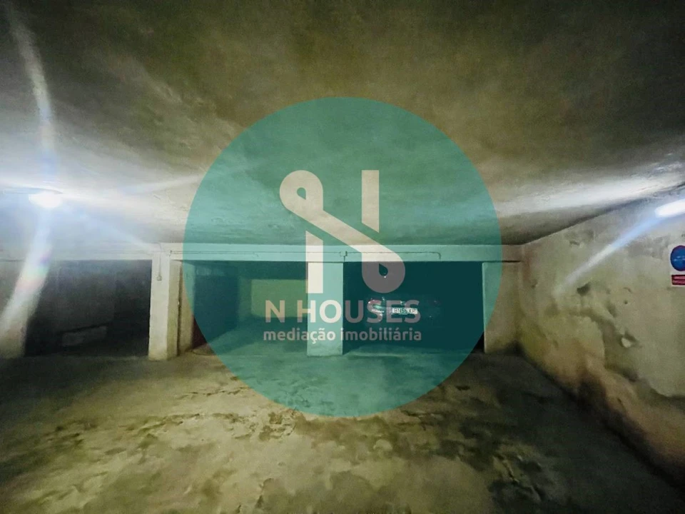 Garagem para Venda em São Vicente (Braga) Foto 34