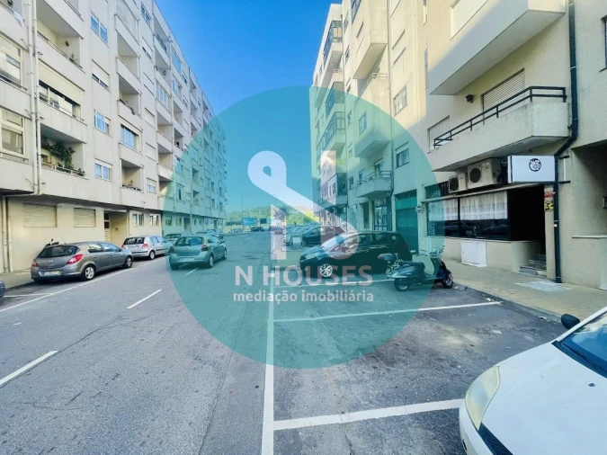 Garagem para Venda em São Vicente (Braga) Foto 9