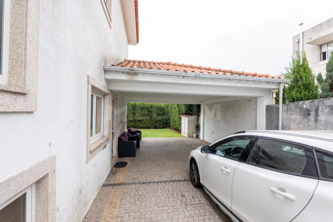 Moradia T3 para Venda em Avidos e Lagoa Foto 4