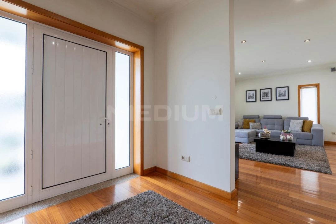 Moradia T3 para Venda em Avidos e Lagoa Foto 6