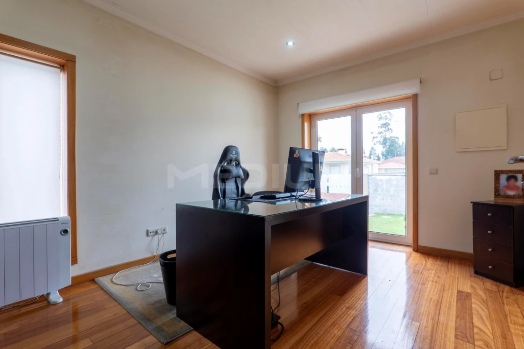 Moradia T3 para Venda em Avidos e Lagoa Foto 8