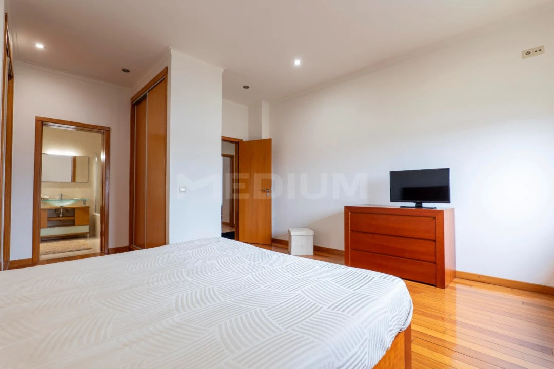 Moradia T3 para Venda em Avidos e Lagoa Foto 24